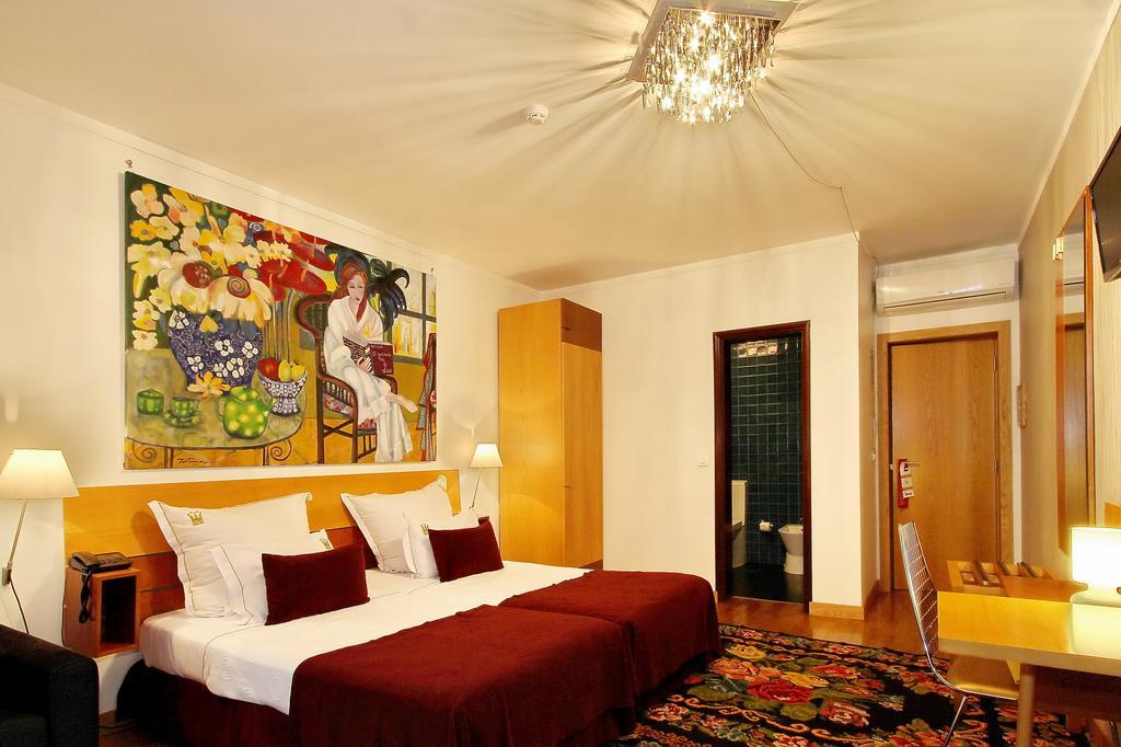 Hotel Mestre De Avis Γκιμαράες Δωμάτιο φωτογραφία