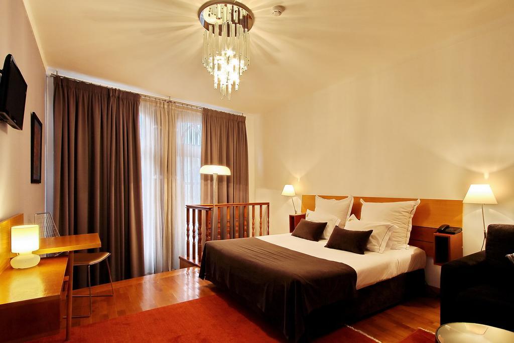 Hotel Mestre De Avis Γκιμαράες Δωμάτιο φωτογραφία