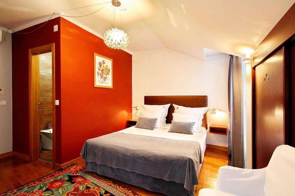 Hotel Mestre De Avis Γκιμαράες Δωμάτιο φωτογραφία